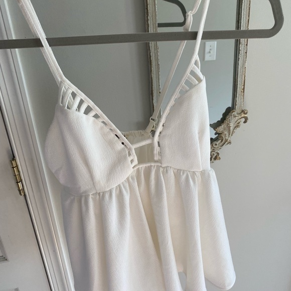 White Top - Picture 3 of 5